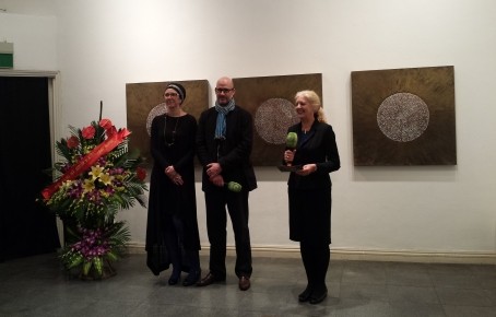 Ausstellung “Erntemond” – die einzigartige Lackmalerei auf Metall - ảnh 1