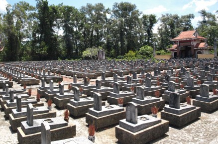 Gedenken an gefallene Soldaten zum 40. Jahrestag der Befreiung Südvietnams - ảnh 1