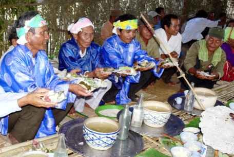 Beerdigungszeremonie der Volksgruppe der Raglai - ảnh 1