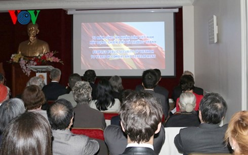 Feier zum 70. Jahrestag der Volkspolizei in Frankreich - ảnh 1