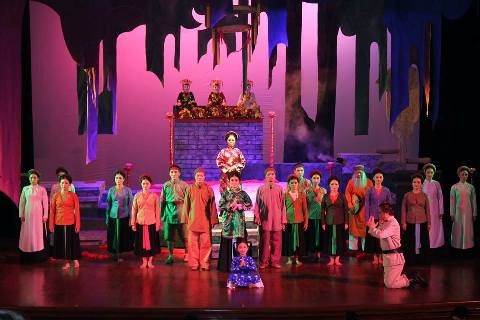 Traditionelle Kunst am Wochenende genießen - ảnh 1