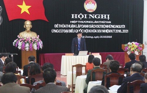 Konferenz über Umsetzung des Gesetzes zur Organisation der Lokalbehörden - ảnh 1