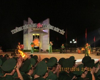 Bedeutende Veranstaltungen zum Jahrestag der Kriegsinvaliden und gefallenen Soldaten - ảnh 1