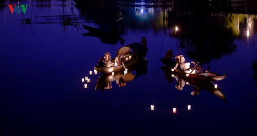 Die Schönheit der Kaiserstadt Hue in der Nacht - ảnh 4