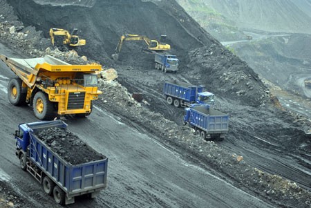 Bergbautourismus in Quang Ninh - ảnh 1