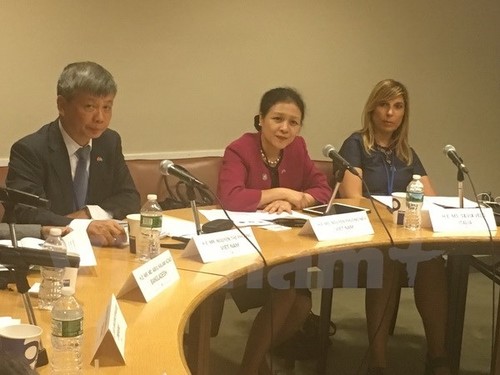 Vietnam leitet Seminar über die Informations- und Kommunikationstechnik und Armutsminderung - ảnh 1