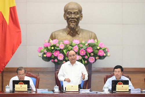 Ministerien und Branchen setzen weiterhin verstärkt wichtige Aufgaben um - ảnh 1