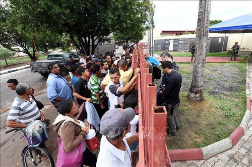 Vereinte Nationen warnen vor humanitärem Bedarf von Millionen venezolanischen Flüchtlingen - ảnh 1