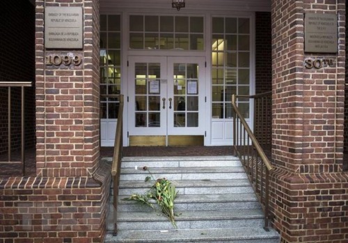 USA widerrufen Visa von 340 venezolanischen Bürgern  - ảnh 1