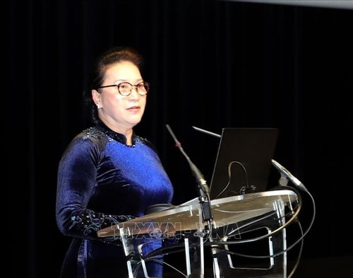 Parlamentspräsidentin Nguyen Thi Kim Ngan nimmt an der Zeremonie zur Flugzeugübergabe in Toulouse teil - ảnh 1