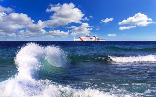 Gemeinnützige Ausstellung “Reise des Lichts” zieht zahlreiche Besucher an - ảnh 24