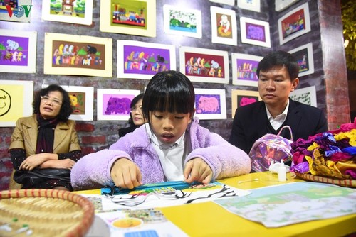 Folkloristisches im modernen Leben - ảnh 1