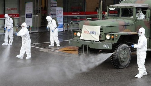 Covid-19-Epidemie ist immer noch kompliziert - ảnh 1