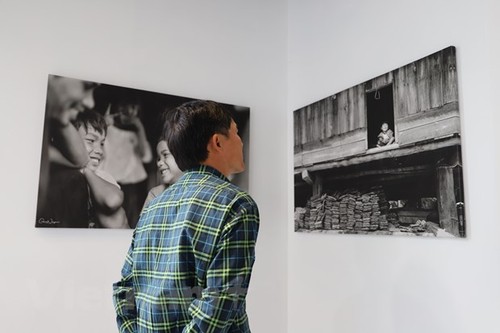 Fotoausstellung in Australien zum Spenden für Flutopfer in Zentralvietnam - ảnh 1