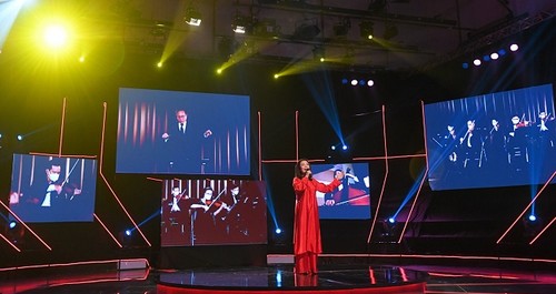 Das Konzert zur Unterstützung des Impfstoff-Fonds gegen Covid-19 - ảnh 1