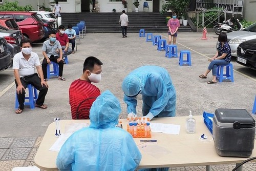 Binnen 24 Stunden verzeichnet Vietnam 5.227 neue Covid-19-Fälle - ảnh 1