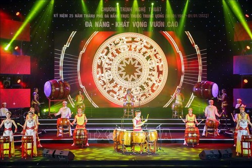 Kunstprogramm “Da Nang – Streben nach Entwicklung” - ảnh 1