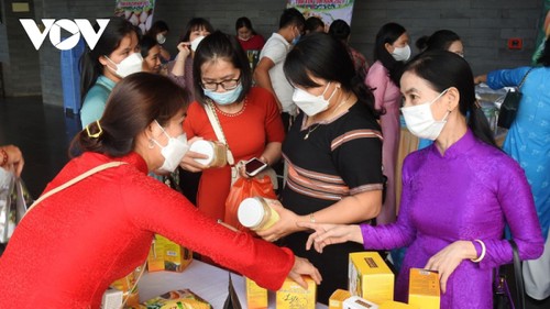 Durchbruch bei Herstellung und Verbrauch von OCOP-Produkten in Kon Tum - ảnh 1