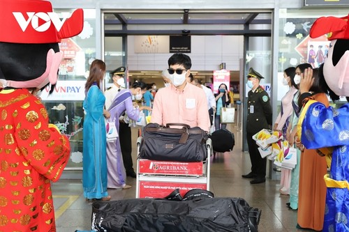 Eine neue Tourismussaison für ein erfolgreiches Tourismusjahr starten - ảnh 1