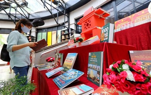 Online-Buchvorstellungswettbewerb 2022 mit dem Thema „Bücher und Wünsche zum Widmen“ - ảnh 1