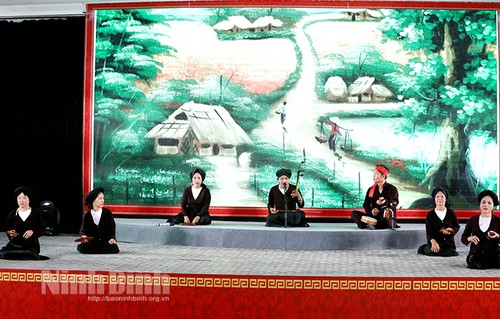 Das erweiterte Festival des Xam-Gesangs Ninh Binh 2022 - ảnh 1