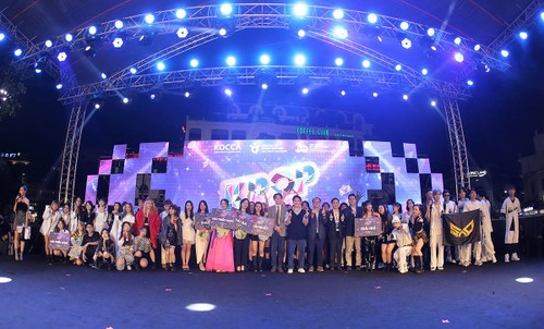 Spannendes Finale des Gesangswettbewerbs „K-Pop-Song, den ich liebe“ - ảnh 1