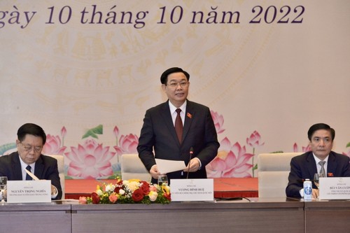 Die Verlagsbranche zu einem wichtigen Teil der Kulturindustrie ausbauen - ảnh 1