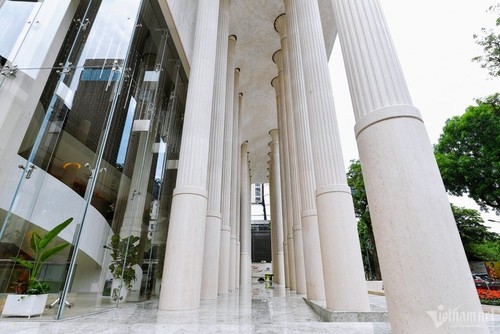 Im modernsten Theater Vietnams - ảnh 2