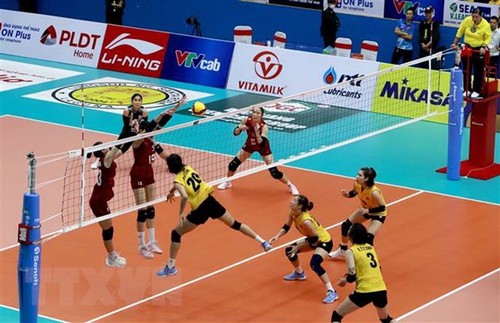 Südostasiatisches Volleyballturnier der Frauen: Vietnam belegt in der Hinrunde den zweiten Platz - ảnh 1