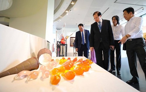 Preisverleihung des landesweiten Skulpturenwettbewerbs - ảnh 1