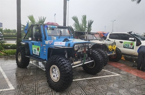 30 Rennfahrer nehmen am RFC Internationalen Offroad-Rennen in Quang Binh teil - ảnh 1