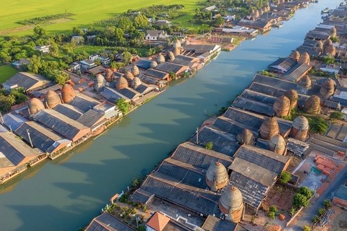 Das Dorf für die Herstellung von Keramikziegeln Mang Thit - ảnh 8