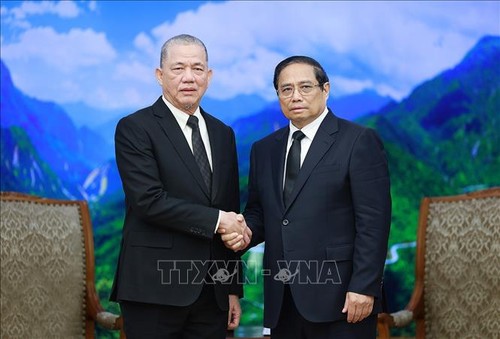 Premierminister Pham Minh Chinh empfängt den malaysischen Vize-Premierminister - ảnh 1