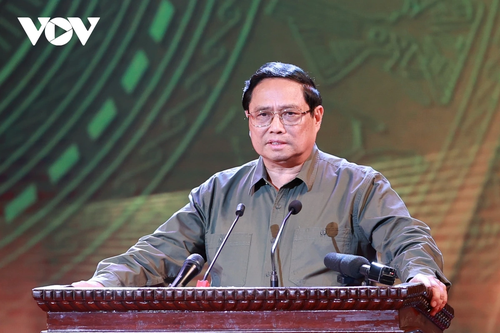 Premierminister Pham Minh Chinh startet die Kampagne zur Beseitigung baufälliger Häuser im ganzen Land - ảnh 1