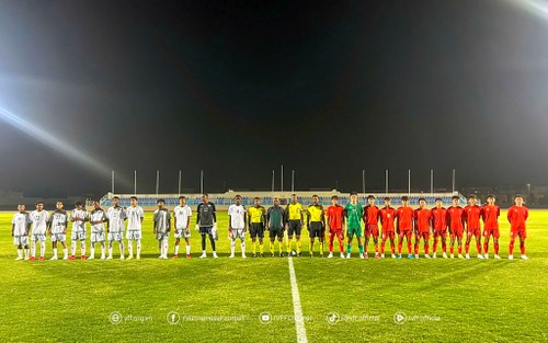 Vietnams U17-Team besiegt U17-Team von Oman in einem Freundschaftsspiel - ảnh 1
