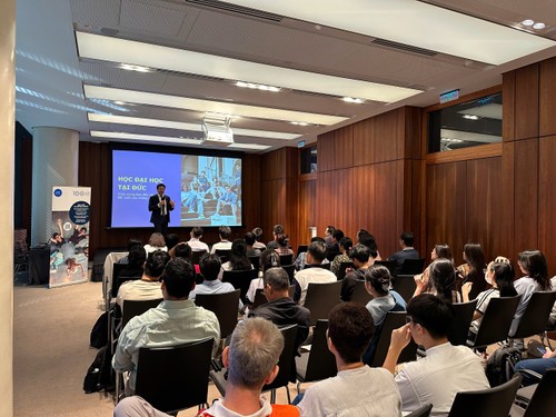 18 deutsche Hochschulen suchen nach Kooperationsmöglichkeiten mit vietnamesischen Partnern und Studierenden - ảnh 1