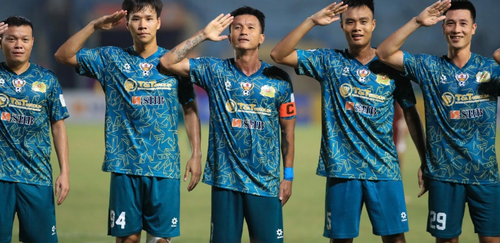 ASEAN-Polizeifußballturnier: Vietnamesisches Team trifft im Finale auf Kambodscha - ảnh 1