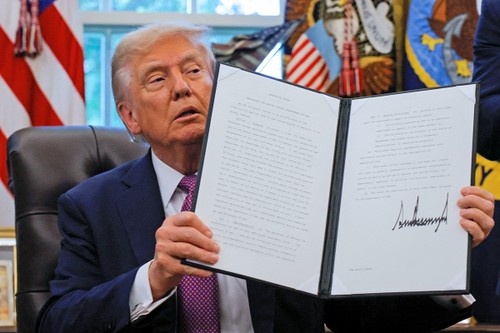 US-Präsident will Verteidigungsministerium in Kriegsministerium umbenennen - ảnh 1