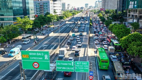 Hanoi errichtet Niedrigemissionszonen – notwendige Lösung zur Verbesserung der Umwelt - ảnh 1