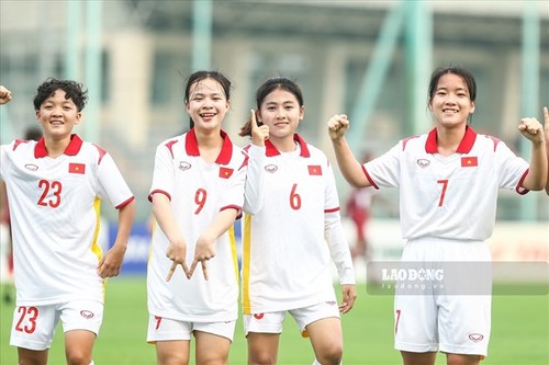 Die vietnamesische U17-Frauenfußballnationalmannschaft nimmt an der U17-Asienmeisterschaft teil - ảnh 1