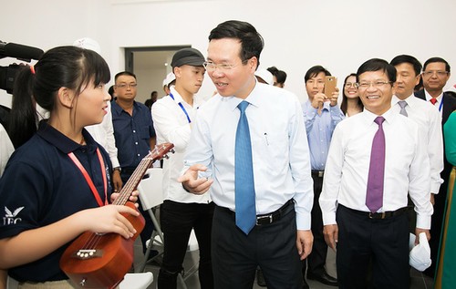 보 반 트엉 중앙선전교육위원장, 꽝 응아이 국제교육도시 개장식 참석 - ảnh 1