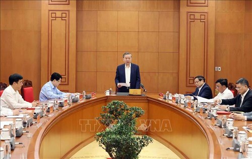 또 럼 당 서기장, 제14차 당 대회 인사 소위원회 제4차 회의 주재 - ảnh 1