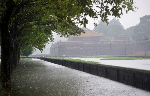 후에 – 고도(古都)에 내리는 비 - ảnh 3