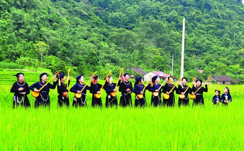 랑선 – 영원한 탠 노랫소리 - ảnh 3