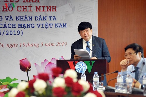 VOV stellt drei Bücher über “Ho Chi Minh und die Presse” vor - ảnh 1