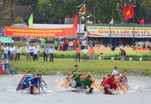 សកម្មភាពរំលឹកខួបអនុស្សាវរីយ៍លើកទី៧៤ទិវាបុណ្យឯករាជ្យជាតិវៀតណាមត្រូវបានរៀបចំឡើងទូទាំងប្រទេស - ảnh 1