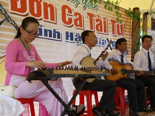 Festival don ca tai tu លើកទី ១ បានបញ្ចប់ប្រកបបដោយជោគជ័យ - ảnh 1