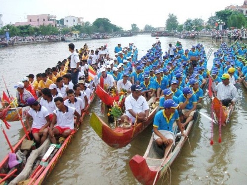 ពិធីបុណ្យអកអំបុករបស់ជនជាតិខ្មែរខេត្ត Tra Vinh ត្រូវបានទទួលស្គាល់ជាបេតិកភ័ណ្ឌវប្បធម៌អរូបីជាតិ - ảnh 1