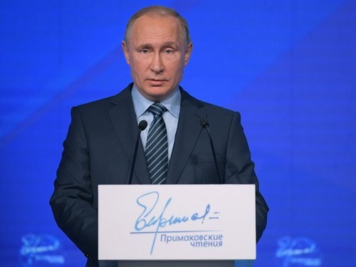 ប្រធានាធិបតីរុស្ស៊ី លោក Vladimir Putin អានសារសហរព័ន្ធឆ្នាំ ២០១៦ - ảnh 1