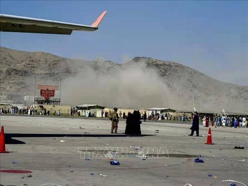 Dunia Internasional Kutuk Keras Serangan Berdarah di Kabul - ảnh 1